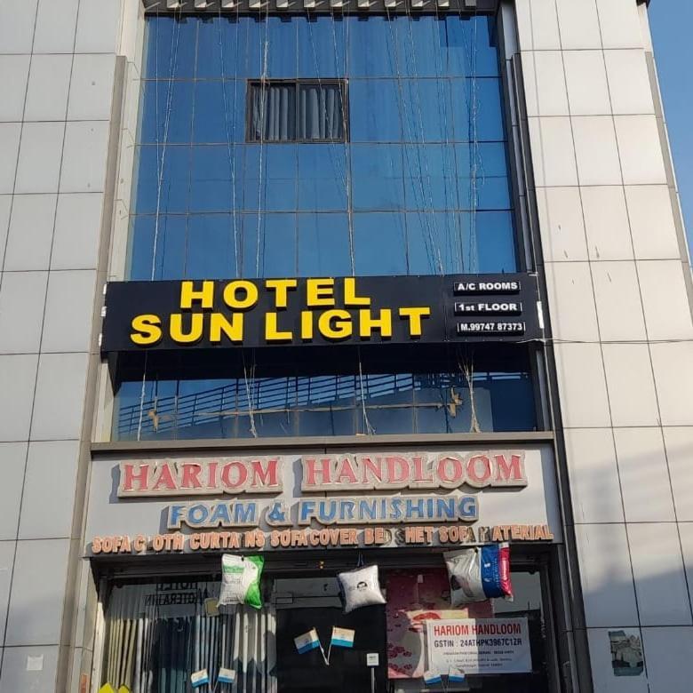 Hotel O Sun Light Ахмедабад Экстерьер фото